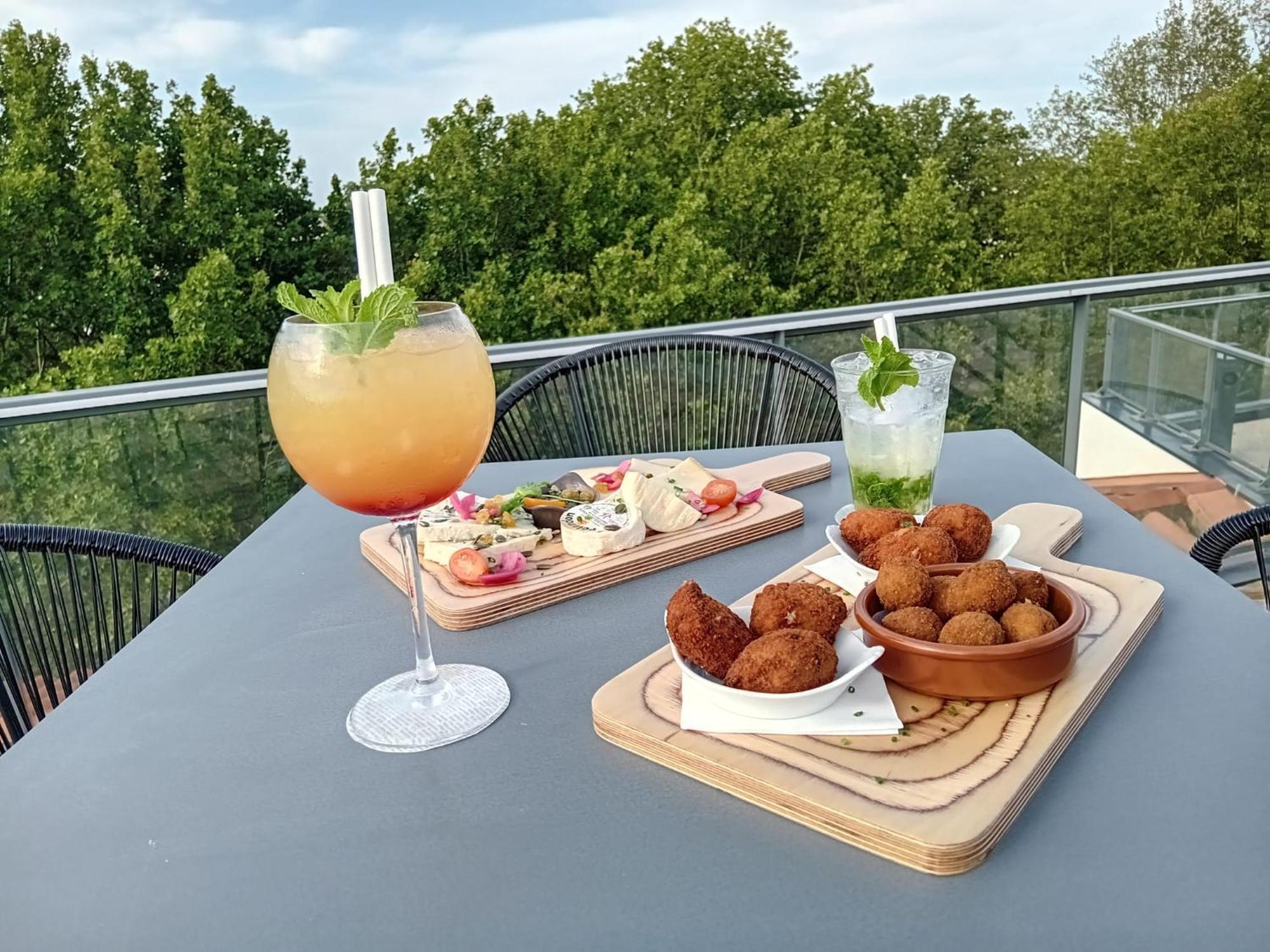 Dali - Restaurant Hotel