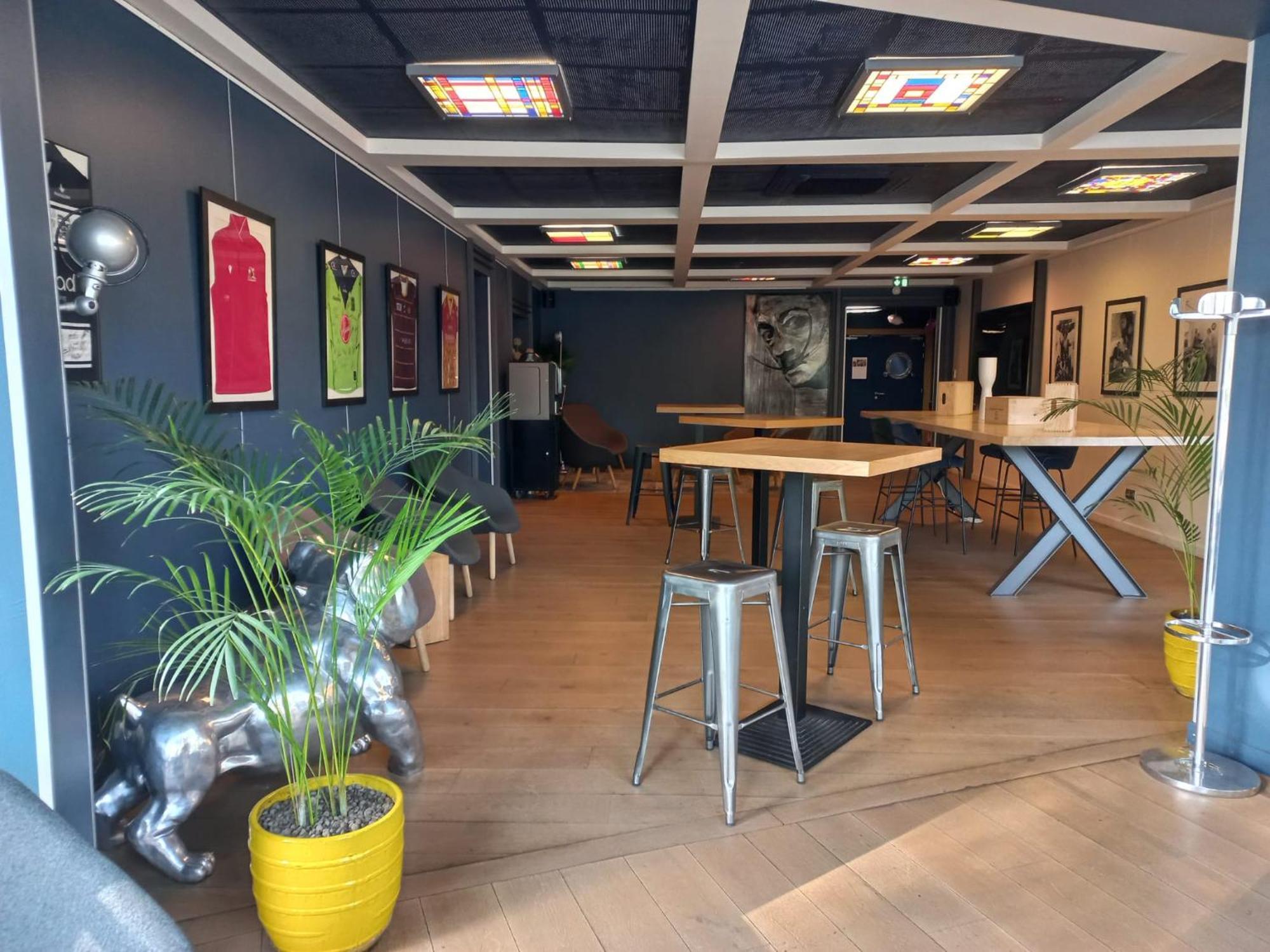 Dali - Restaurant 4*