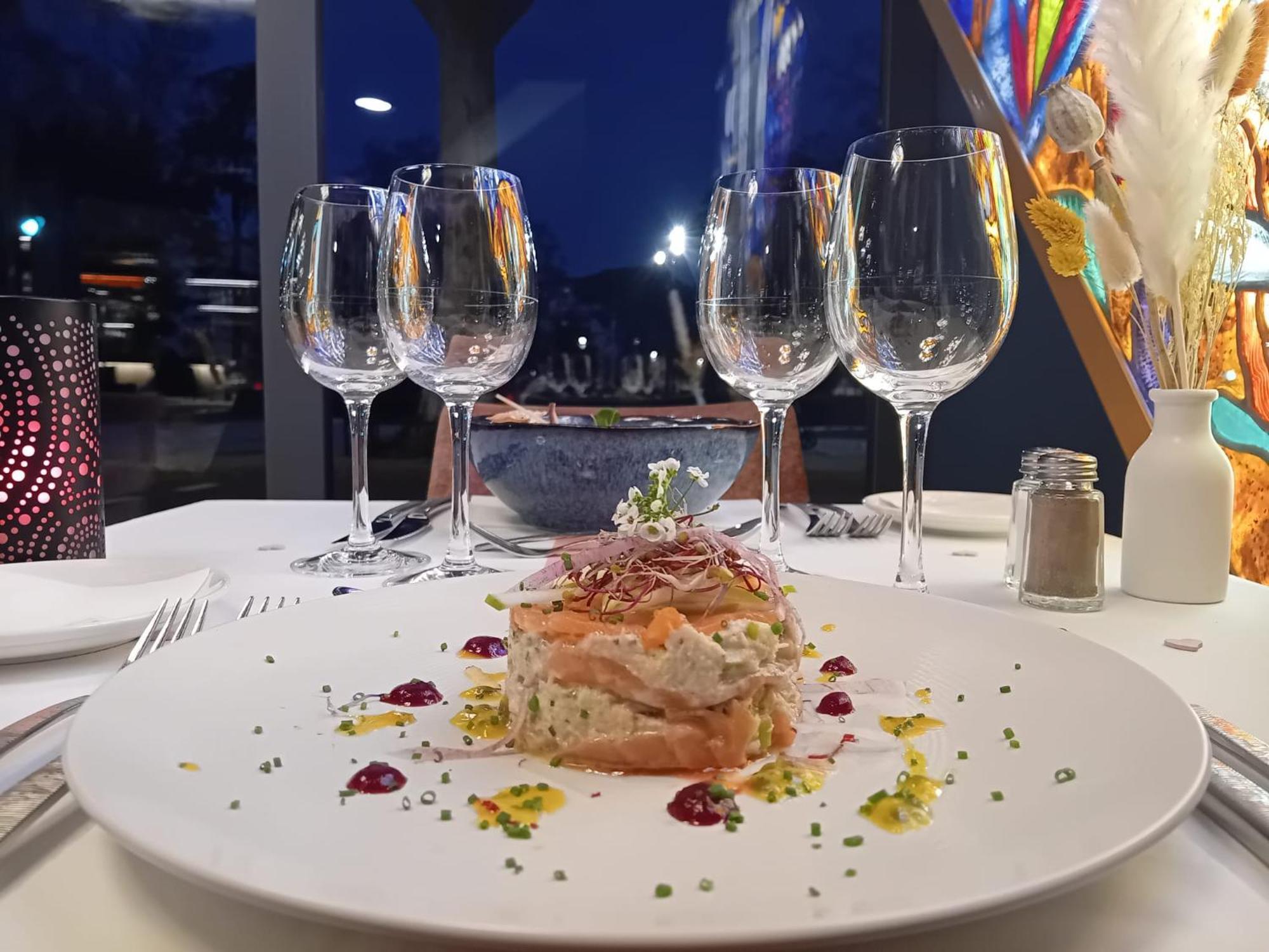 Dali - Restaurant 4*